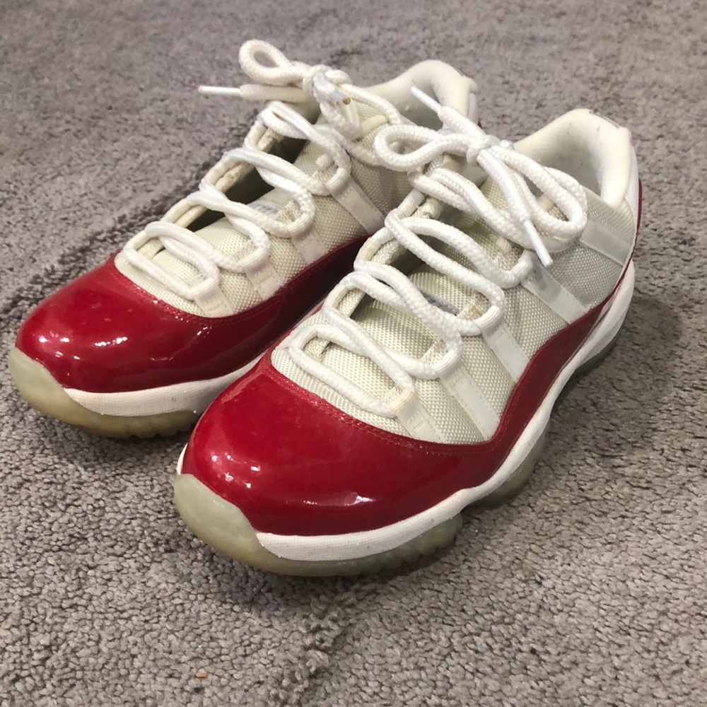 Cherry 11 Air Jordan Lows